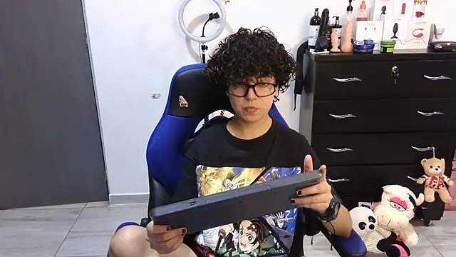 thomascooper7 online show from 11, 9, 2025