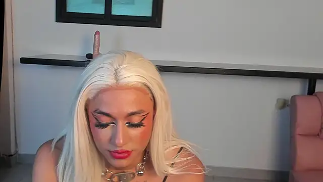 Snapshot of Sabrina_Rosse__ chatting on 12, 1, 2025 Sabrina Rosse online show from 12, 1, 2025
