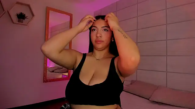 Snapshot of Christine_Laam chatting on 27, 2, 2026 Christine Laam online show from 27, 2, 2026