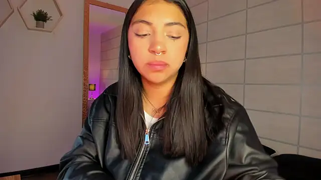 Snapshot of Christine_Laam chatting on 24, 3, 2026 Christine Laam online show from 24, 3, 2026