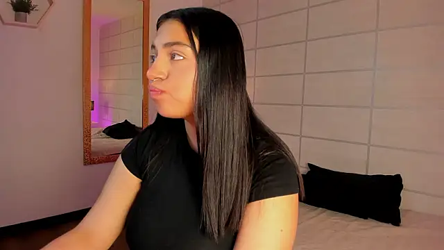 Snapshot of Christine_Laam chatting on 30, 3, 2026 Christine Laam online show from 30, 3, 2026