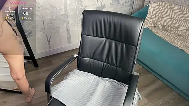 Snapshot of Eva_Conors_ chatting on 8, 10, 2025 Eva Conors  online show from 8, 10, 2025