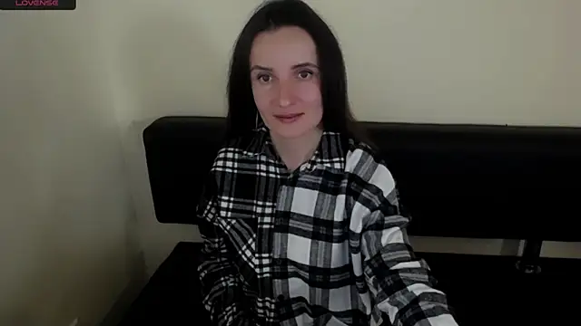 LaimaV  online show from 3, 10, 2025