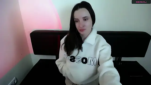 LaimaV  online show from 2, 2, 2026