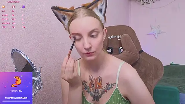 Snapshot of Fluffy_muffin_ chatting on 8, 3, 2026 Fluffy muffin online show from 8, 3, 2026