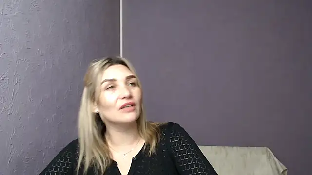  sexy lady online show from 4, 2, 2025