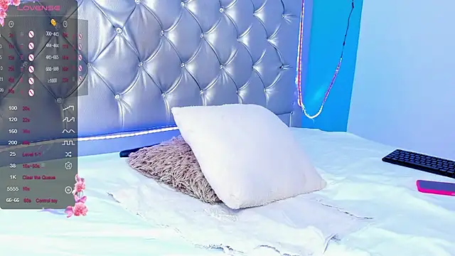 GinaKurt online show from 22, 12, 2024