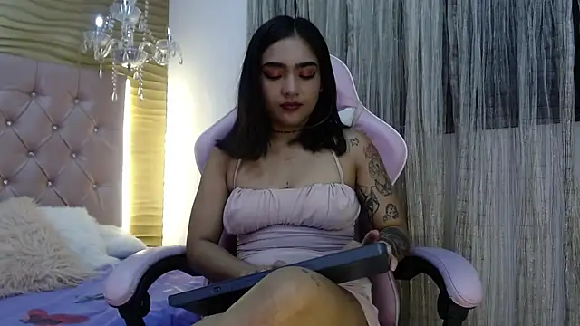 HelenaSwani online show from 19, 2, 2025