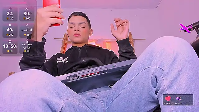 Ian Cooper  online show from 6, 12, 2024