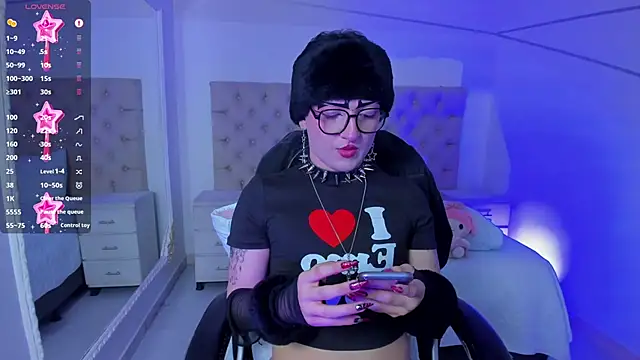 Snapshot of melodybonss_ chatting on 5, 3, 2025 melodybonss online show from 5, 3, 2025