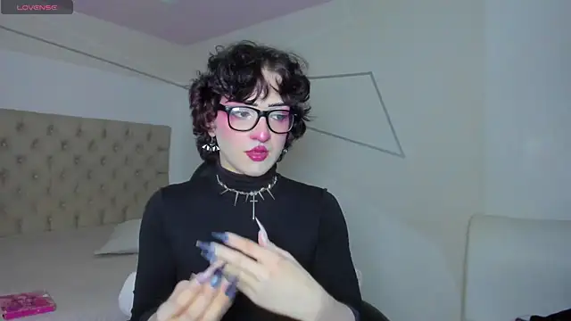 Snapshot of melodybonss_ chatting on 12, 10, 2025 melodybonss online show from 12, 10, 2025