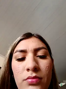 GIRL DONCELLA online show from 16, 10, 2025