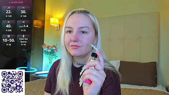 Snapshot of Debbie_Taylor chatting on 29, 3, 2026 Debbie Taylor online show from 29, 3, 2026