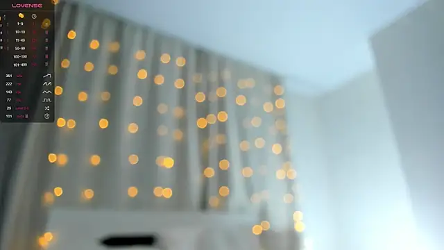 Snapshot of OttilieBurruss chatting on 9, 3, 2025 OttilieBurruss online show from 9, 3, 2025