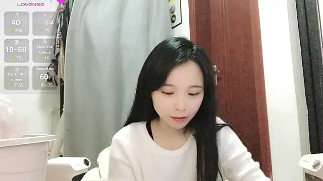 Snapshot of QQ88-99 chatting on 28, 2, 2025 QQ88-99 online show from 28, 2, 2025