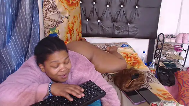 BigbootyNickyx online show from 4, 11, 2025