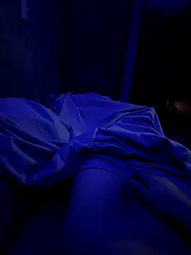 mismmia online show from 23, 9, 2025