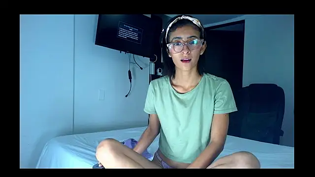 Snapshot of thedianakaro chatting on 2, 2, 2026 thedianakaro online show from 2, 2, 2026