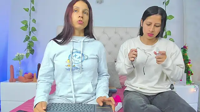Luci And Sofi online show from 8, 1, 2025