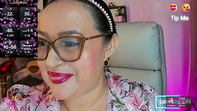 Gia Nahomi online show from 7, 5, 2026