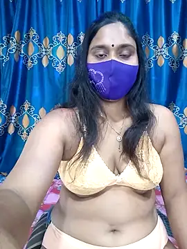 Hot Maleka online show from 4, 3, 2025
