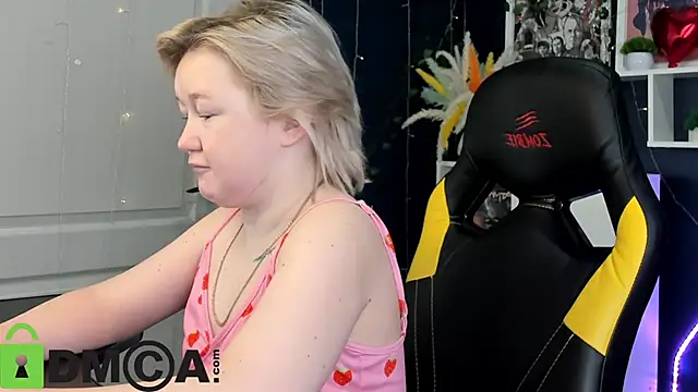 Sara Robinson online show from 9, 5, 2026