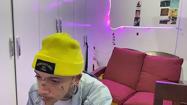 Seebohm1111 online show from 2, 11, 2025