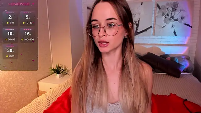 Tiffanyhunt online show from 7, 11, 2025