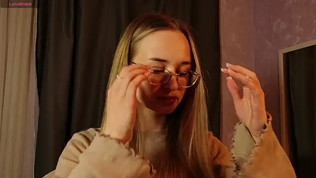 Tiffanyhunt online show from 5, 4, 2026