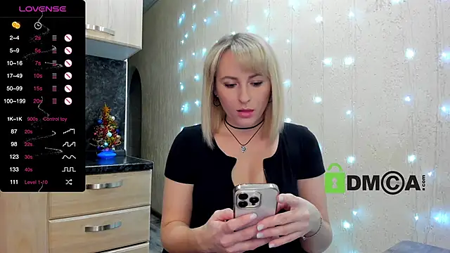 Snapshot of Smoorodinkaa chatting on 4, 1, 2025 Smoorodinkaa online show from 4, 1, 2025