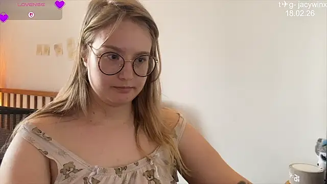 Snapshot of JacyWinslat chatting on 18, 2, 2026 JacyWinslat online show from 18, 2, 2026