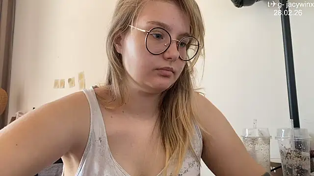 Snapshot of JacyWinslat chatting on 28, 2, 2026 JacyWinslat online show from 28, 2, 2026