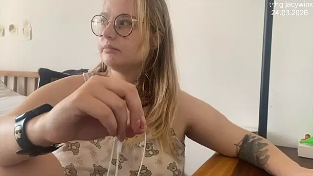 Snapshot of JacyWinslat chatting on 24, 3, 2026 JacyWinslat online show from 24, 3, 2026