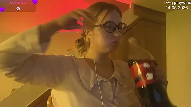 Snapshot of JacyWinslat chatting on 14, 5, 2026 JacyWinslat online show from 14, 5, 2026