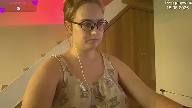 Snapshot of JacyWinslat chatting on 15, 5, 2026 JacyWinslat online show from 15, 5, 2026