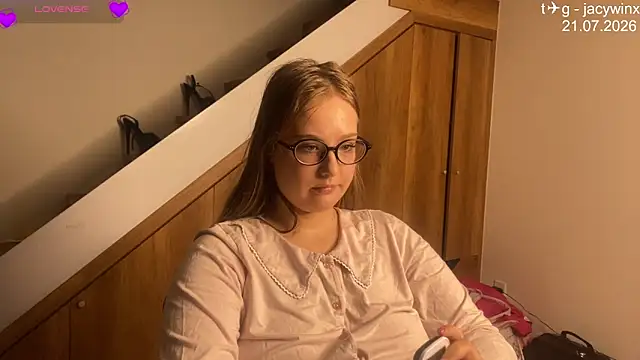 Snapshot of JacyWinslat chatting on 21, 7, 2026 JacyWinslat online show from 21, 7, 2026