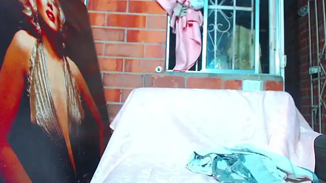 DOMINANTE KLOE  online show from 9, 12, 2024