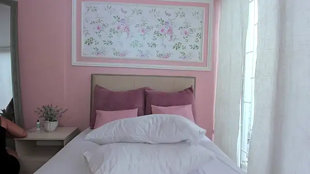 Snapshot of samantha_tusher chatting on 12, 3, 2025 samantha tusher online show from 12, 3, 2025