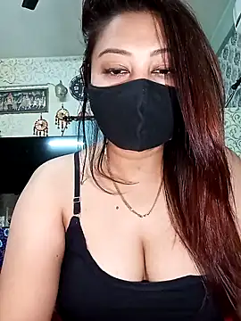Cute-mona online show from 2, 1, 2025