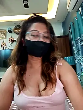 Cute-mona online show from 29, 4, 2026