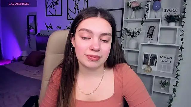 Snapshot of DaniellaLovely chatting on 2, 12, 2024 DaniellaLovely online show from 2, 12, 2024