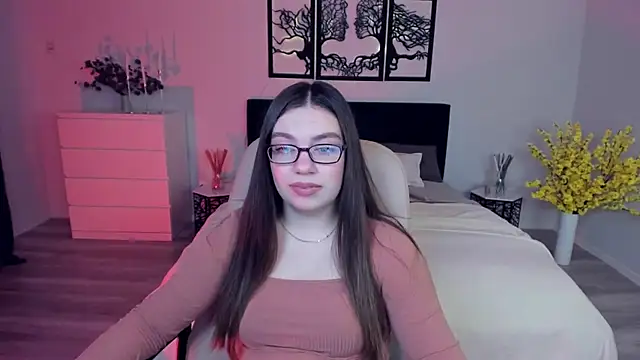 Snapshot of DaniellaLovely chatting on 6, 12, 2024 DaniellaLovely online show from 6, 12, 2024