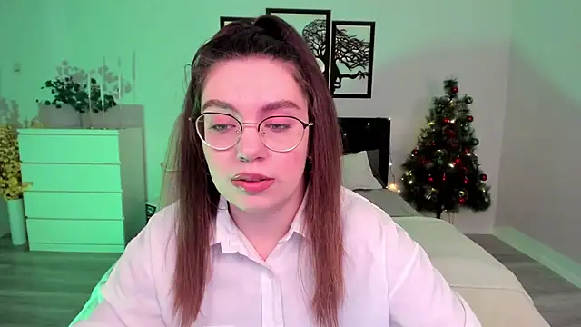 Snapshot of DaniellaLovely chatting on 18, 12, 2024 DaniellaLovely online show from 18, 12, 2024