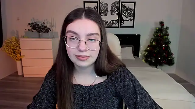 Snapshot of DaniellaLovely chatting on 22, 12, 2024 DaniellaLovely online show from 22, 12, 2024