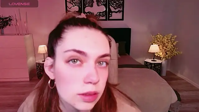 DaniellaLovely online show from 22, 11, 2025