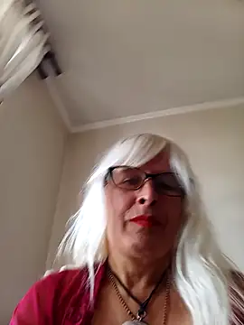 Snapshot of Rousmk1 chatting on 7, 1, 2025 Rousmk1 online show from 7, 1, 2025