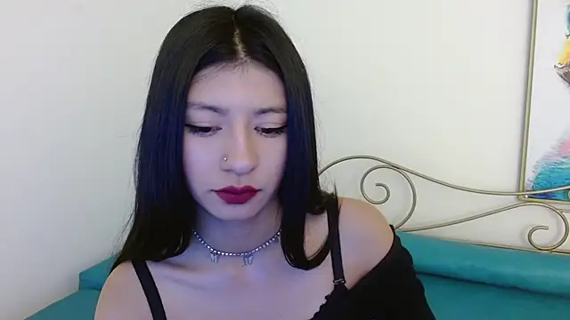 Dulcetorres  online show from 9, 12, 2024