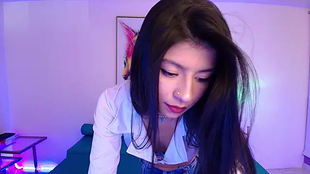 Dulcetorres  online show from 24, 2, 2025