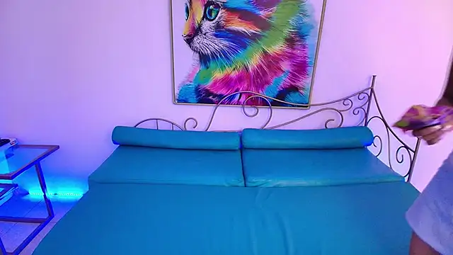 Dulcetorres  online show from 26, 2, 2025
