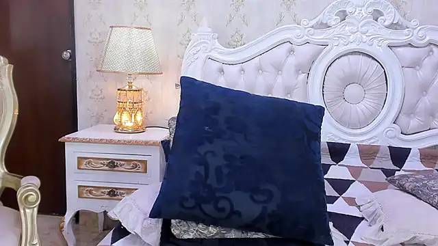 TiaraRosse online show from 14, 2, 2025